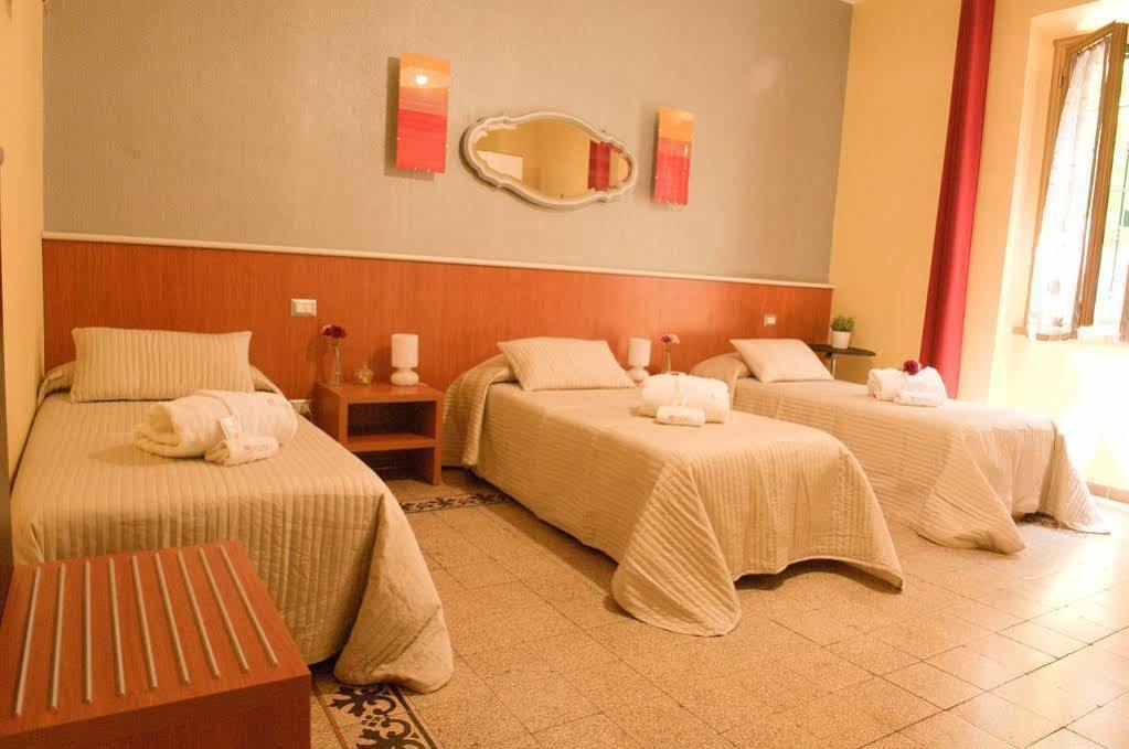 Hotel Domus Carmanello Rome